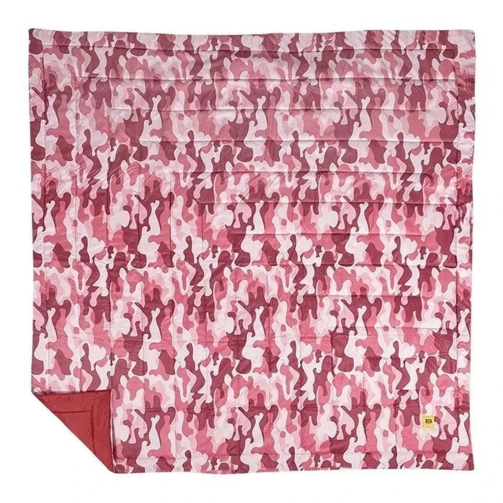 Big Blanket Co Outdoor Blanket Pink‎ Camo 8x8 Oversized Puffy Camouflage New